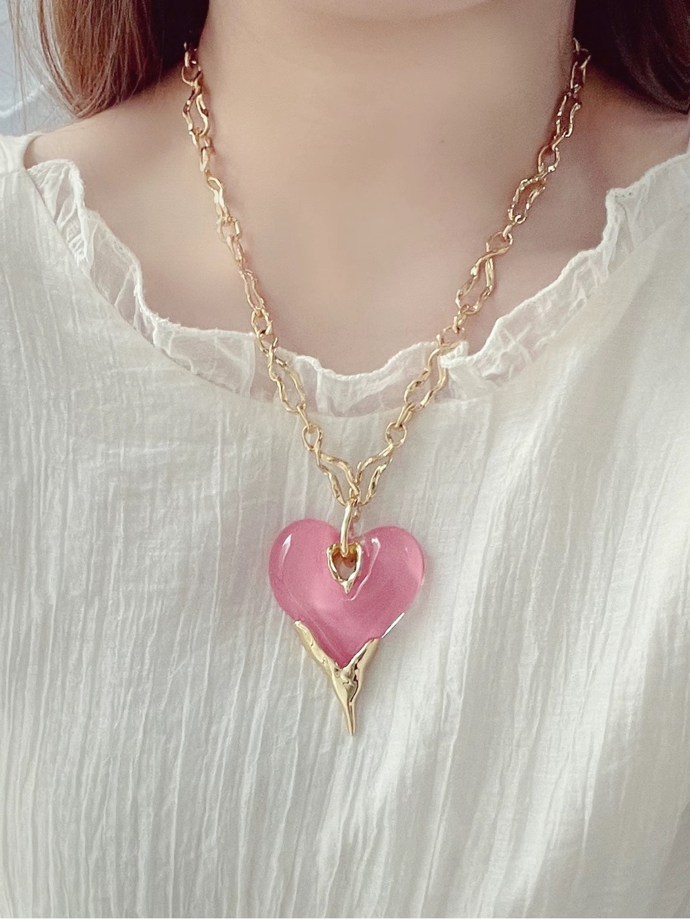 ALEXIS BITTARDripping Heart Lucite Pendant Necklace In Transparent - Picture 4 of 5